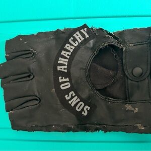Sons of Anarchy Black Fingerless Glove READ